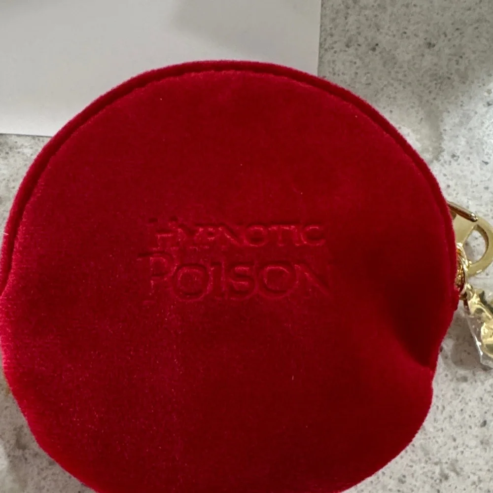 New in Box Dior Red Velvet Pouch with Miniature Perfume - Picture 3 of 10